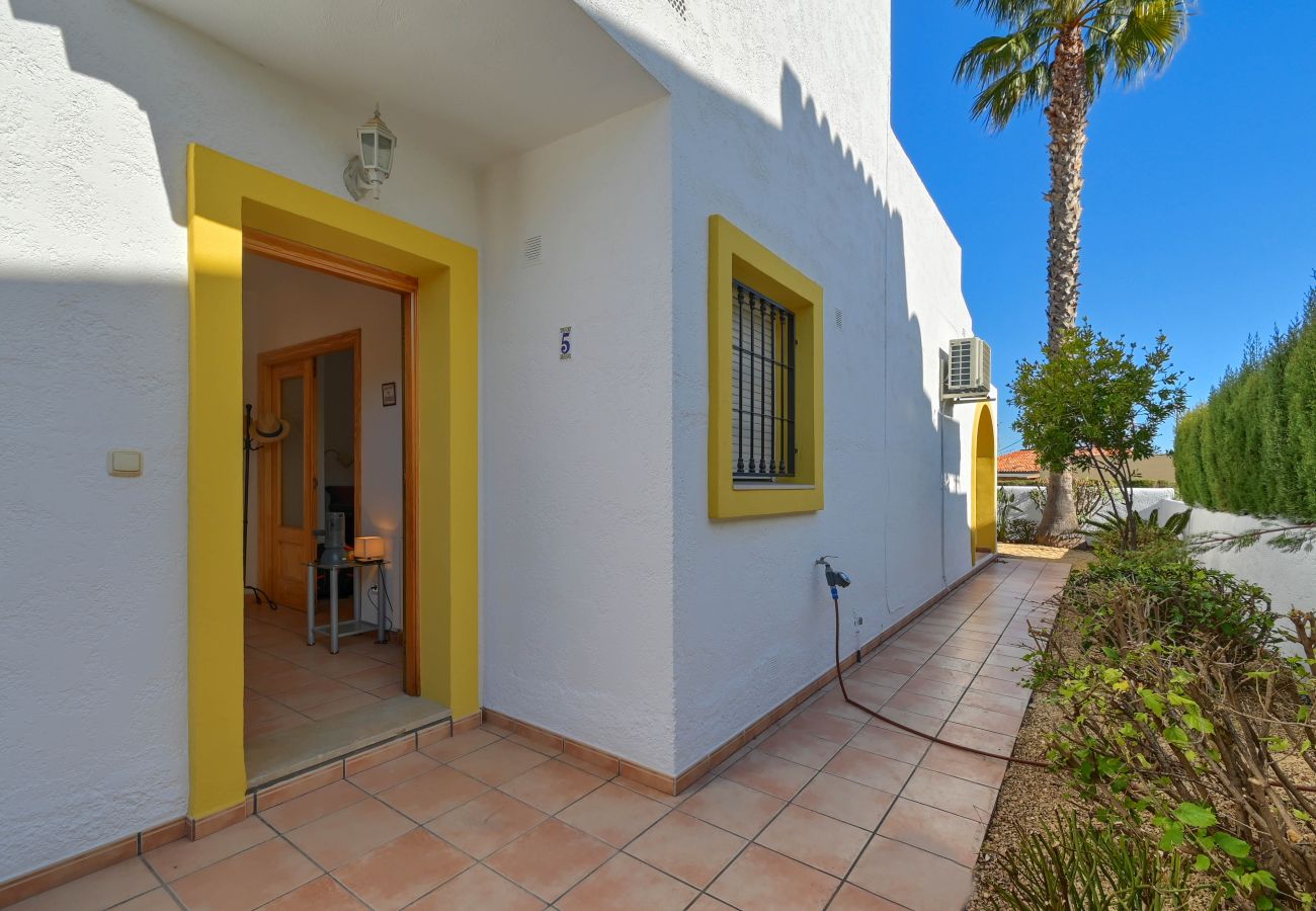 Bungalow/ verbunden mit der Villa in Calpe - AV-5158