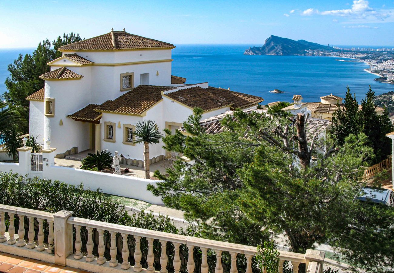 Villa in Altea - AV-3293