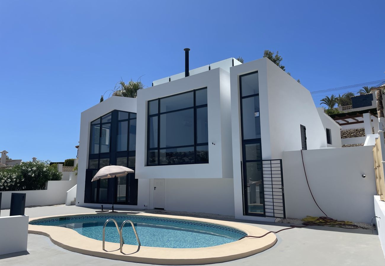 Villa in Moraira - AV-7158