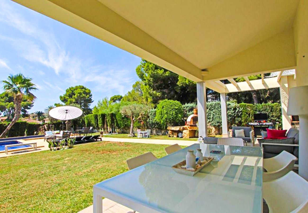 Villa in Moraira - AV-1234