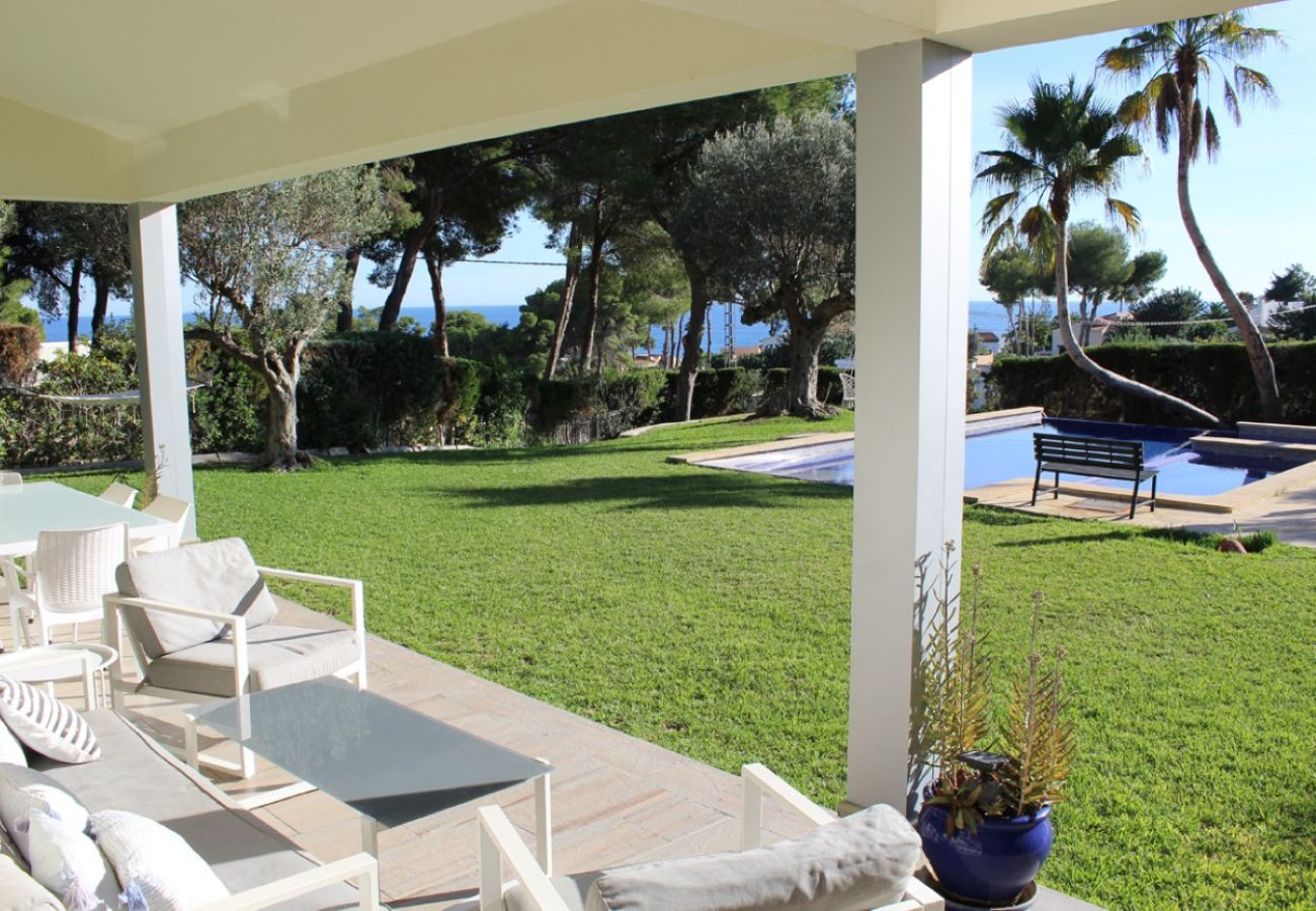 Villa in Moraira - AV-1234