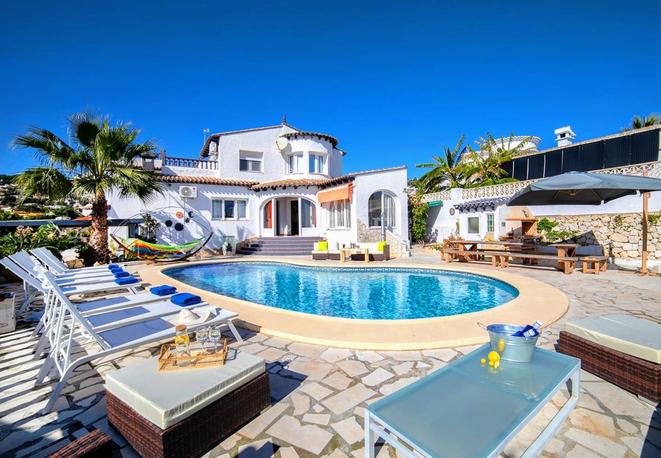 Villa in Moraira - AV-5176