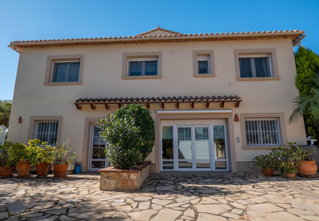 Villa in Calpe - AV-3105