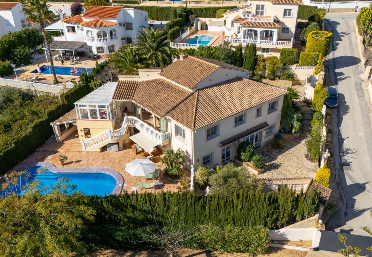 Villa in Calpe - AV-3105