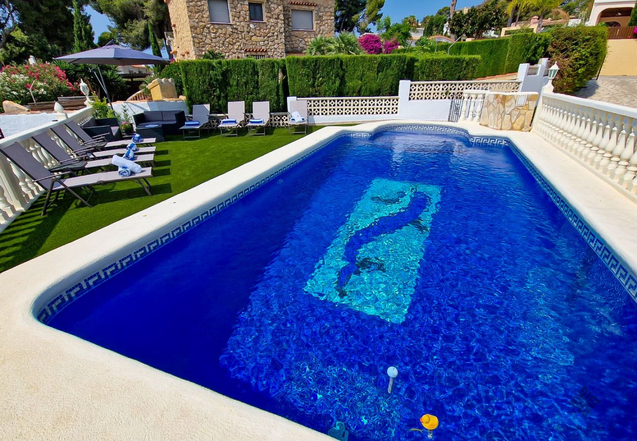 Villa zur Ferienvermietung in Moraira mit privatem Pool und in der Nähe des Stadtzentrums