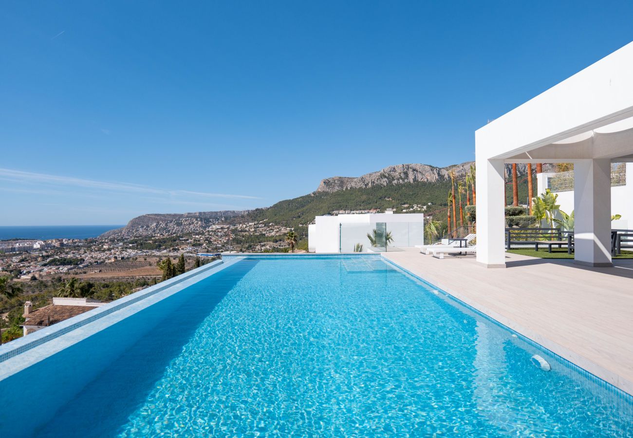 Villa/Dettached house in Calpe - AV-8462