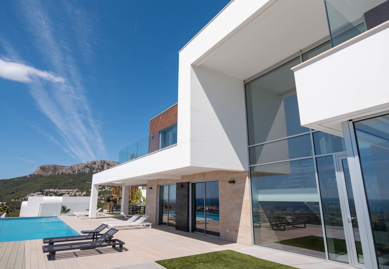 Villa/Dettached house in Calpe - AV-8462