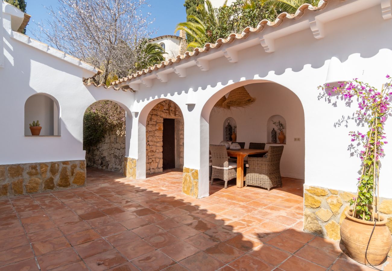 Villa/Dettached house in Benissa - AV-4396