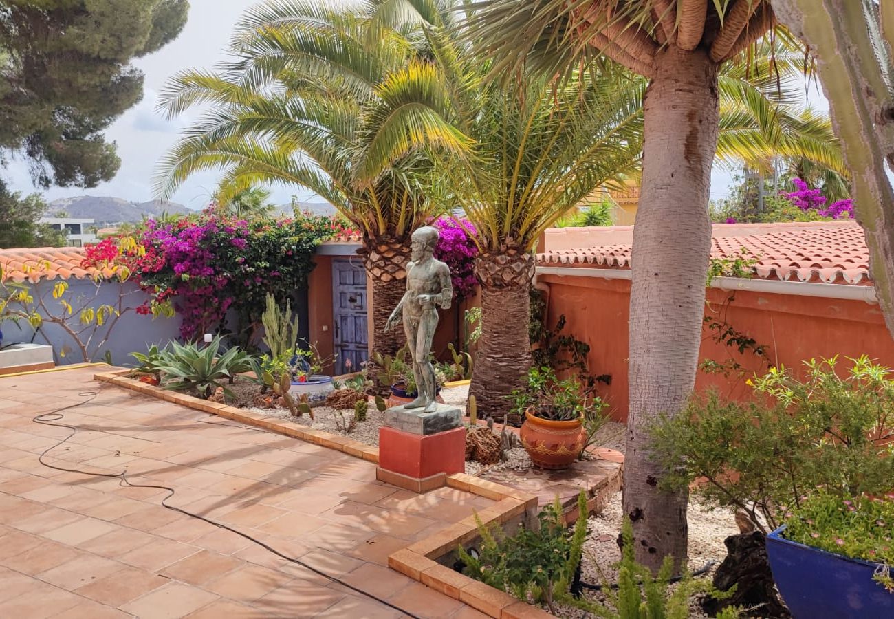 Villa/Dettached house in Moraira - AV-3087