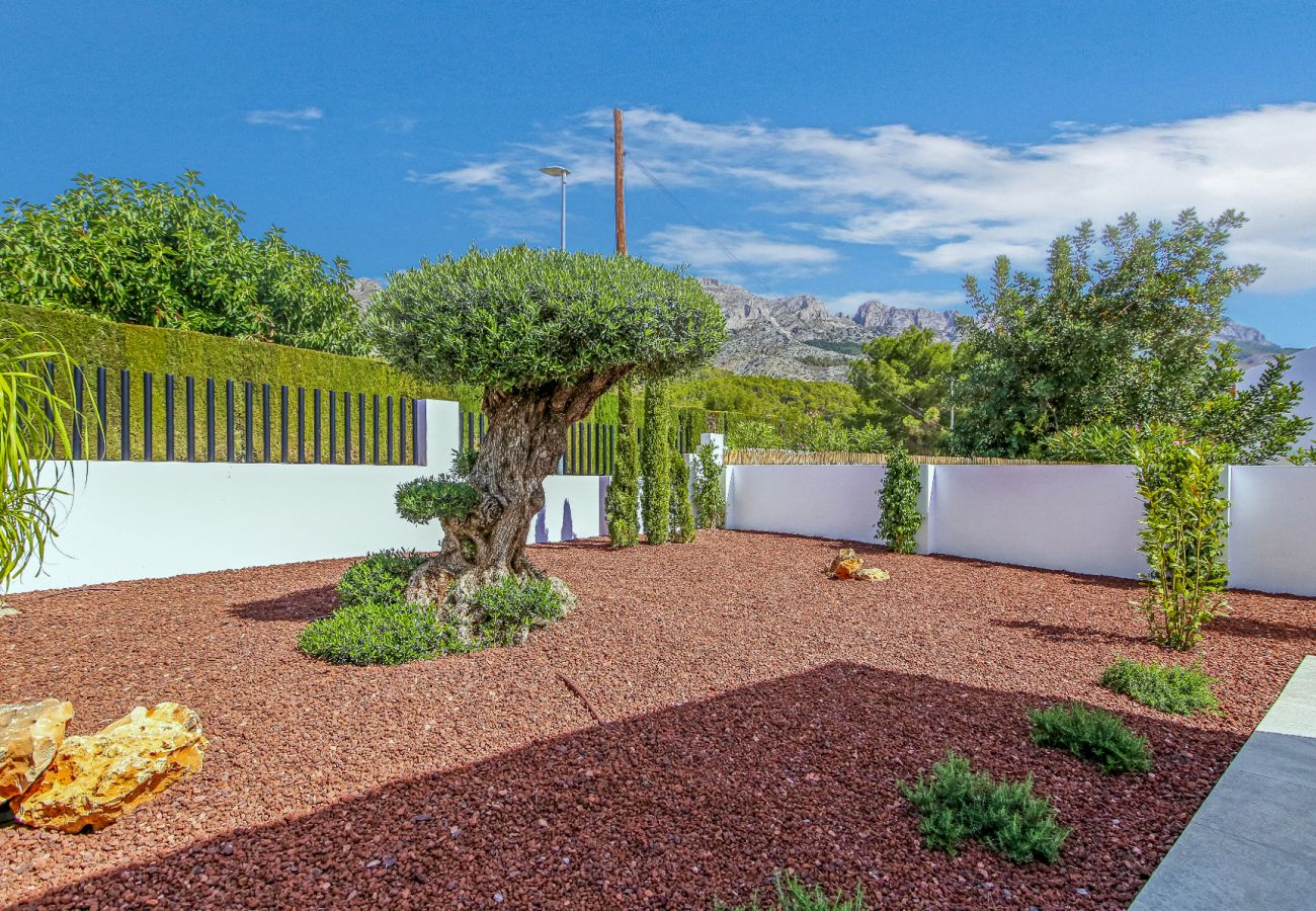 Villa/Dettached house in Altea la Vella - AV-1795