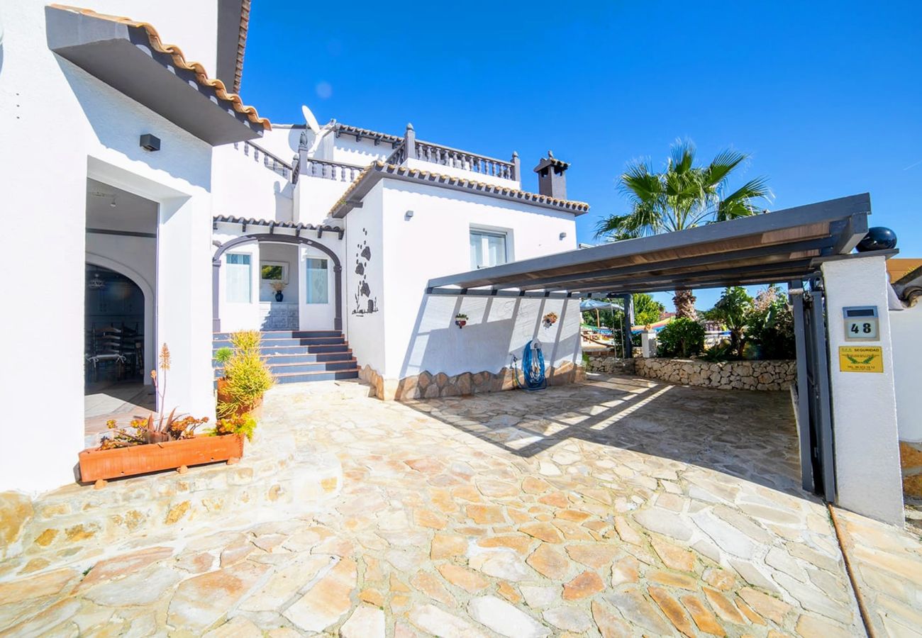 Villa/Dettached house in Moraira - AV-5176