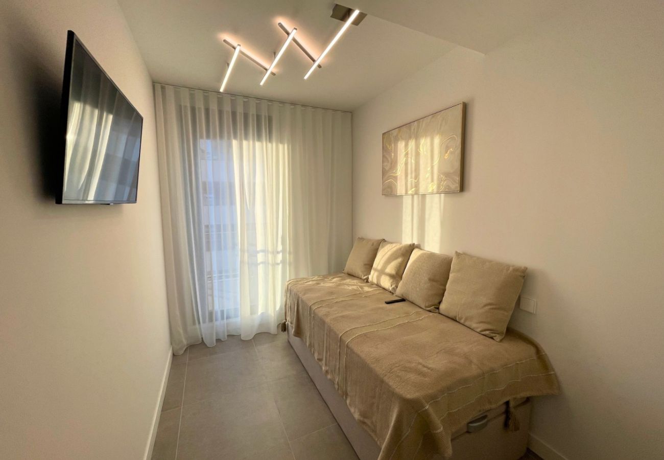 Apartment in Calpe - AV-8563