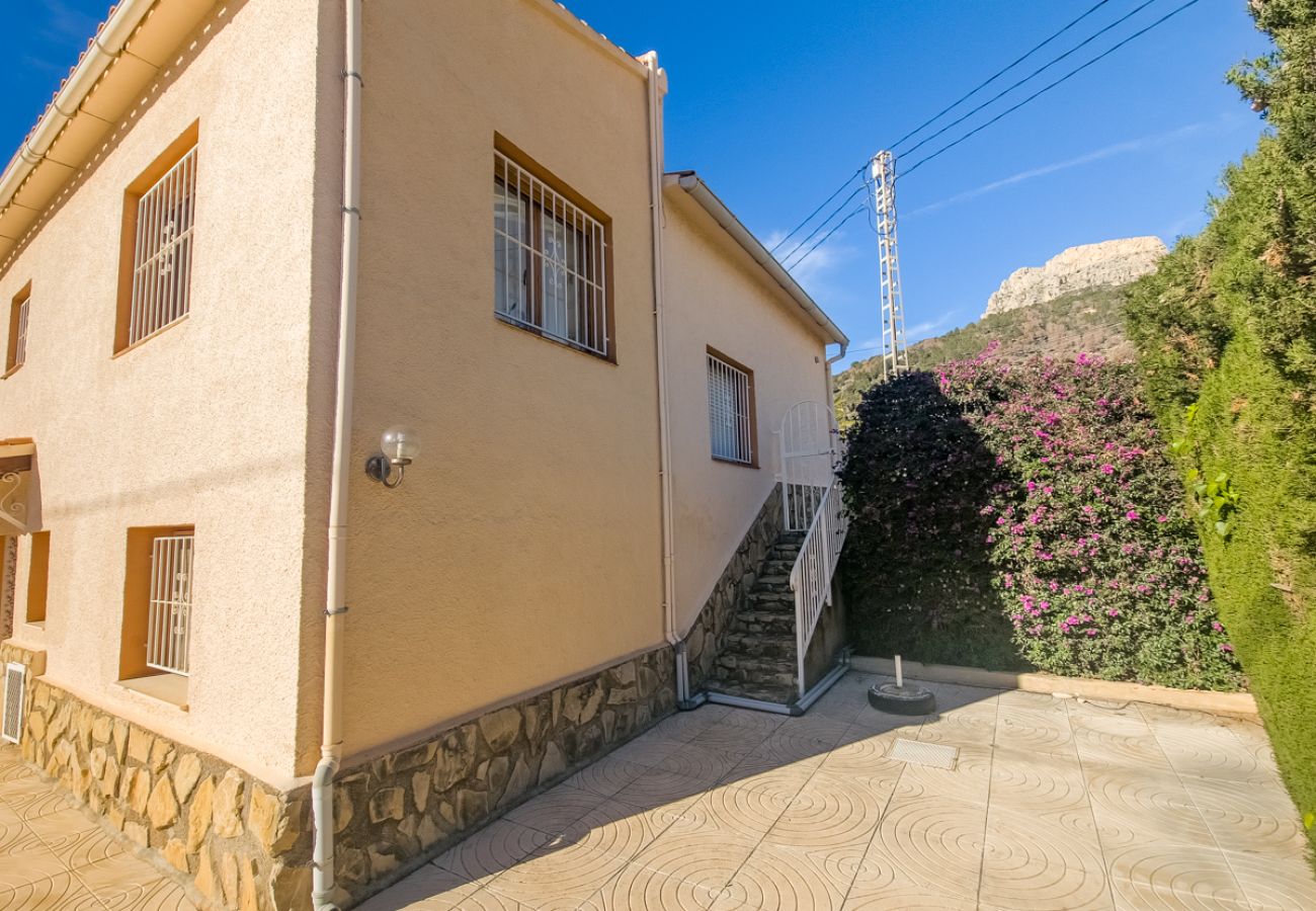 Villa/Dettached house in Calpe - AV-6582