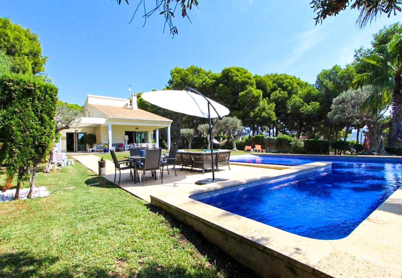 villa à Moraira - AV-1234