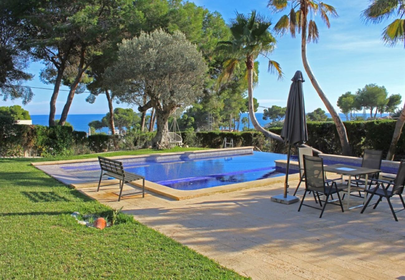 villa à Moraira - AV-1234